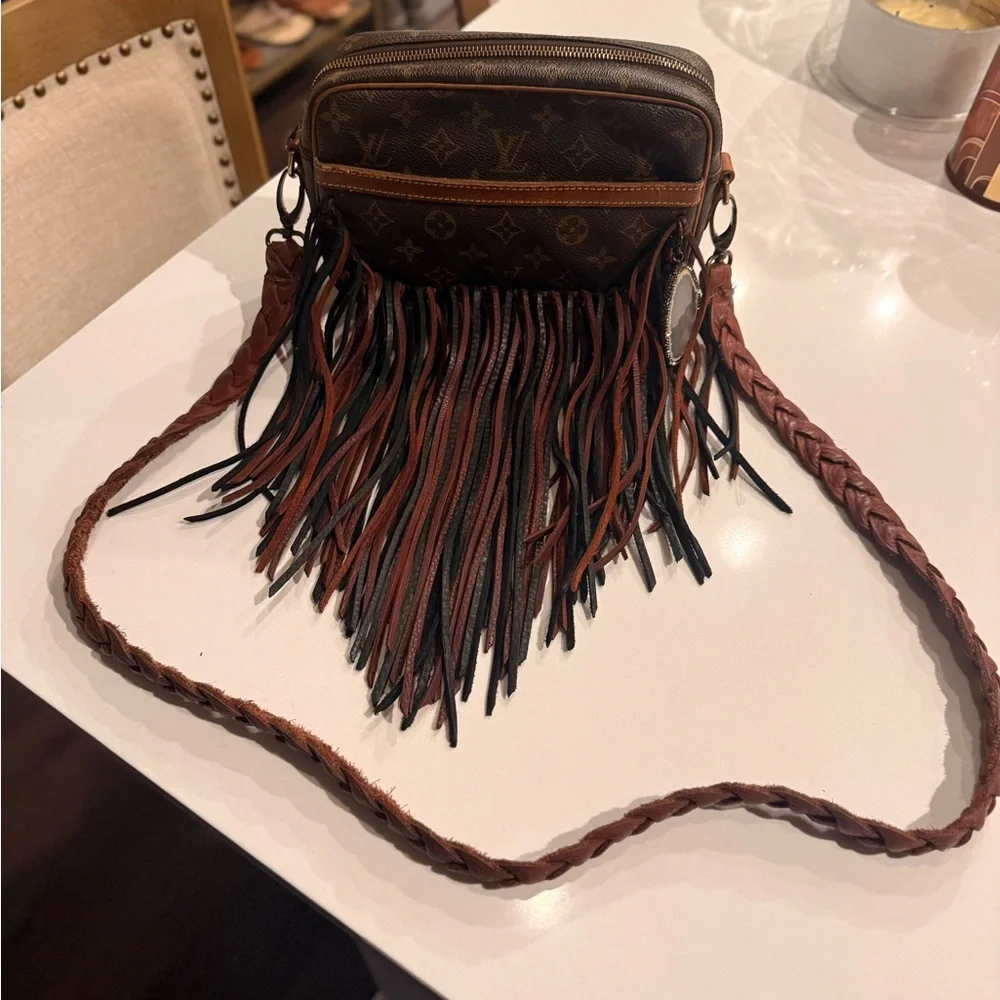 Luxury Brown and Black Fringe Crossbody Bag - Picture 1 of 8
